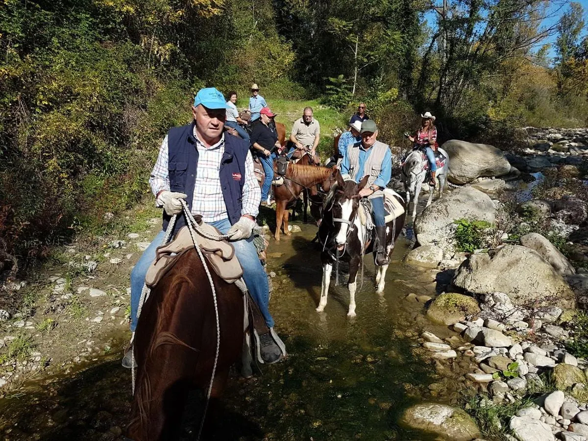 萨索马可尼Agriturismo Piccola Raieda别墅 萨索马可尼