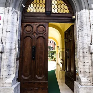 casa-rossana.it-romehotels.com/
